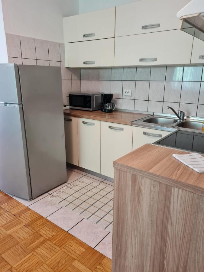 Apartment Gabriela Rakovica Εξωτερικό φωτογραφία